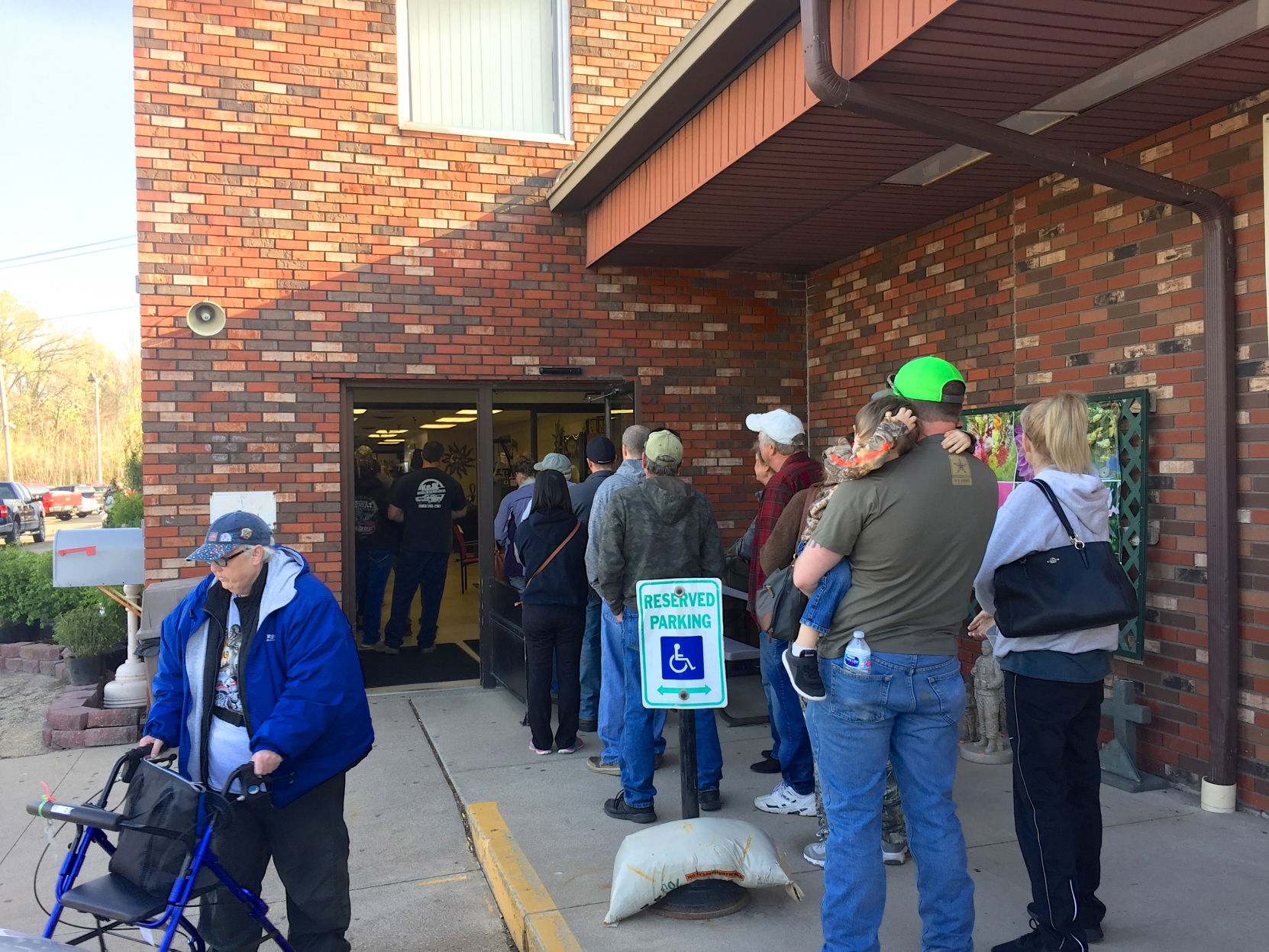 Crowd lines up for deals at Paul's